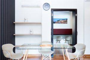 beograd-apartmani-trpezarijski-sto